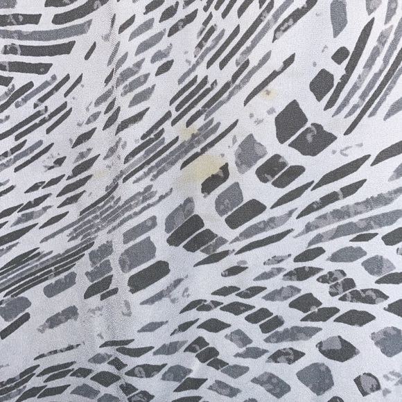 Easy Wear by Chico’s ladies fancy dress blouse brick like pattern size 0 - Picture 6 of 7